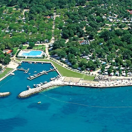 Holiday home Holiday Camping Bijela Uvala.8 *